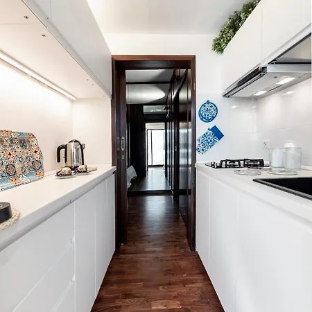 Mikka Studios: Luxury Bari